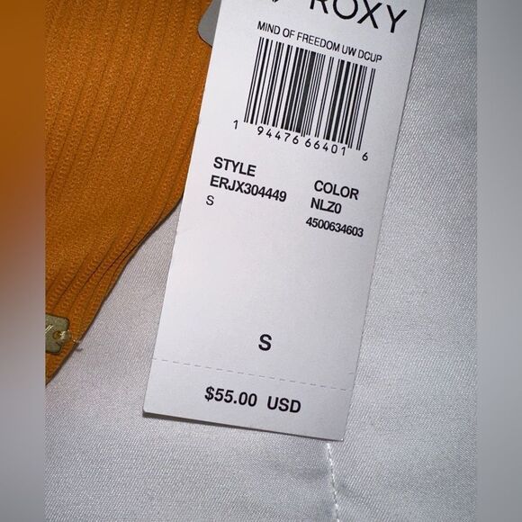 ROXY BIKINI TOP SIZE SMALL IN A D CUP HAS REMOVABLE PADS  WITH ADJUSTABLE STRAPS - Picture 14 of 14